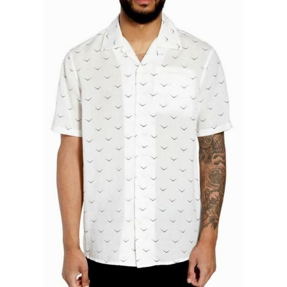 Hudson Camp Collar Printed Short Sleeve Button Up - Picture 2 of 11